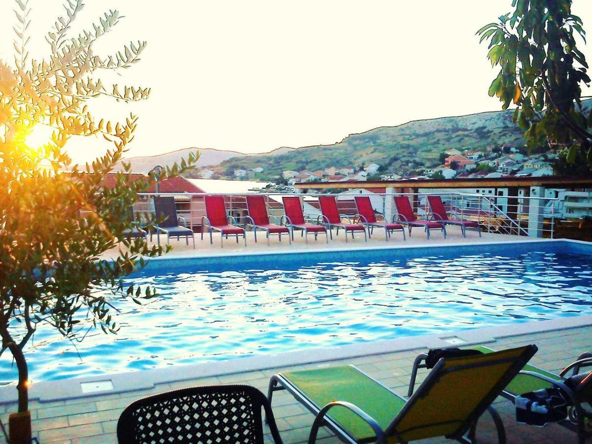 Kuca Pecine Bed & Breakfast Metajna Exterior photo