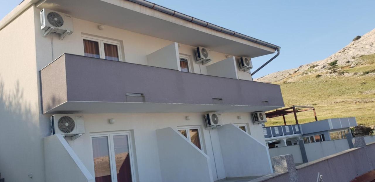 Kuca Pecine Bed & Breakfast Metajna Exterior photo
